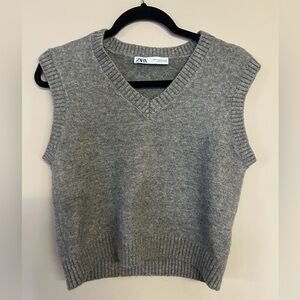 Zara women’s knit vest size S
